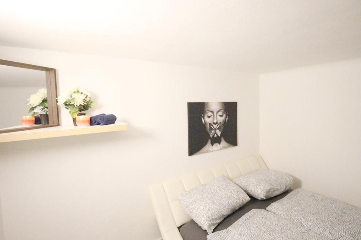 Comfortable Rooms In Akh Area Wenen Buitenkant foto
