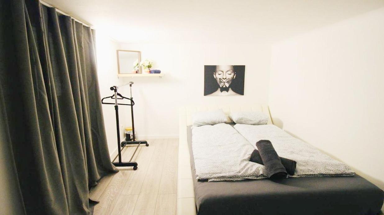 Comfortable Rooms In Akh Area Wenen Buitenkant foto