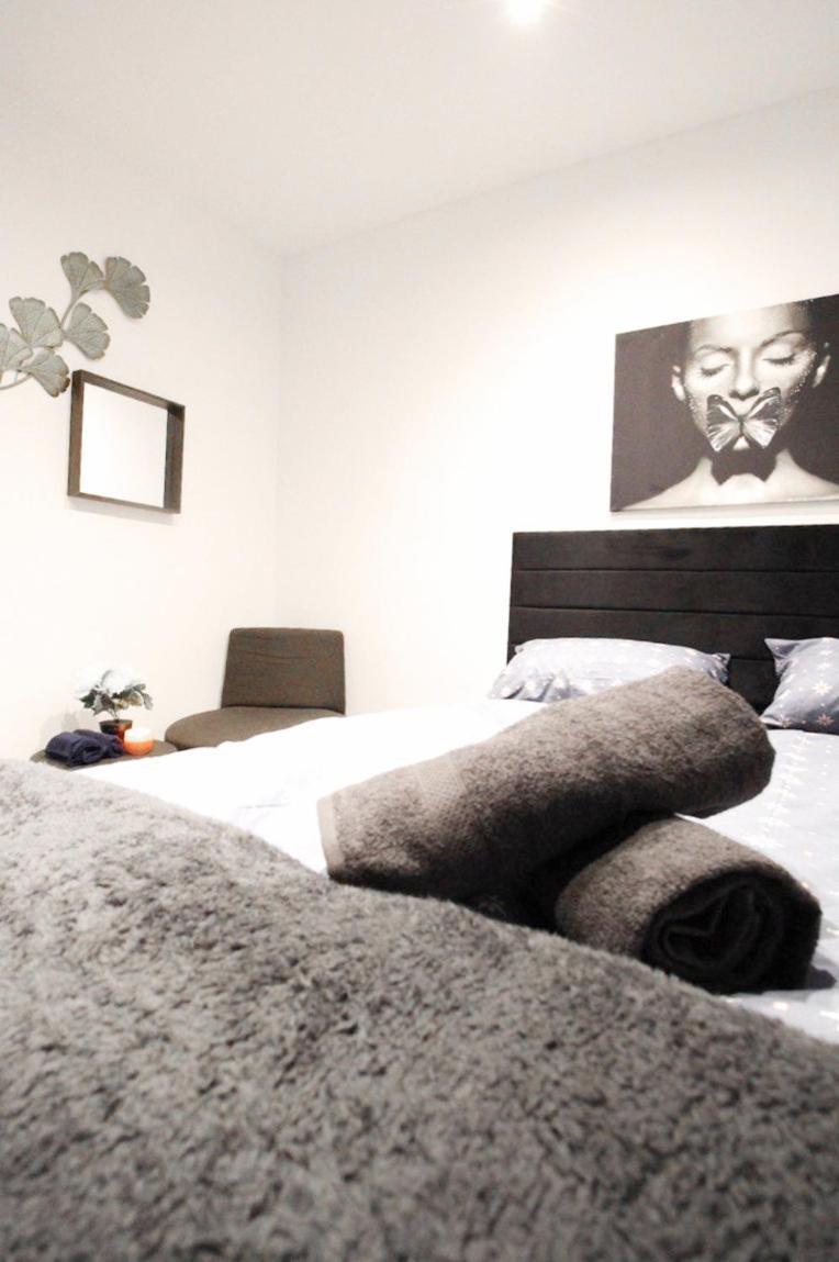 Comfortable Rooms In Akh Area Wenen Buitenkant foto