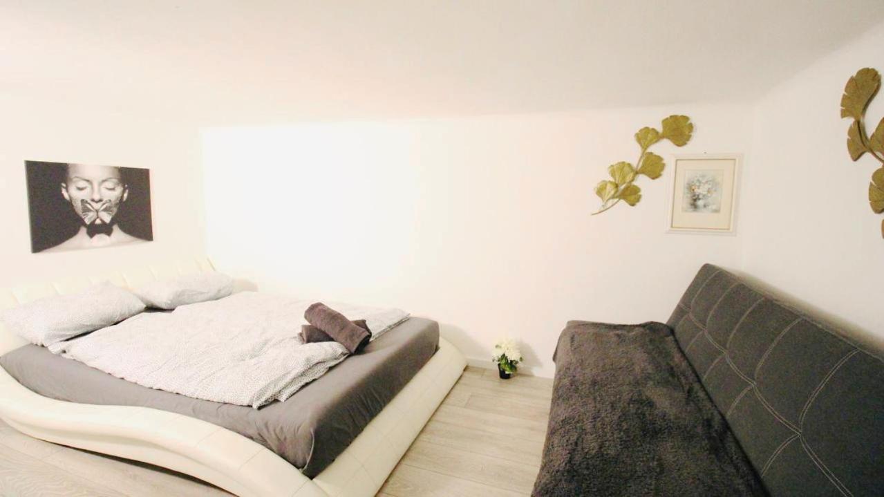 Comfortable Rooms In Akh Area Wenen Buitenkant foto