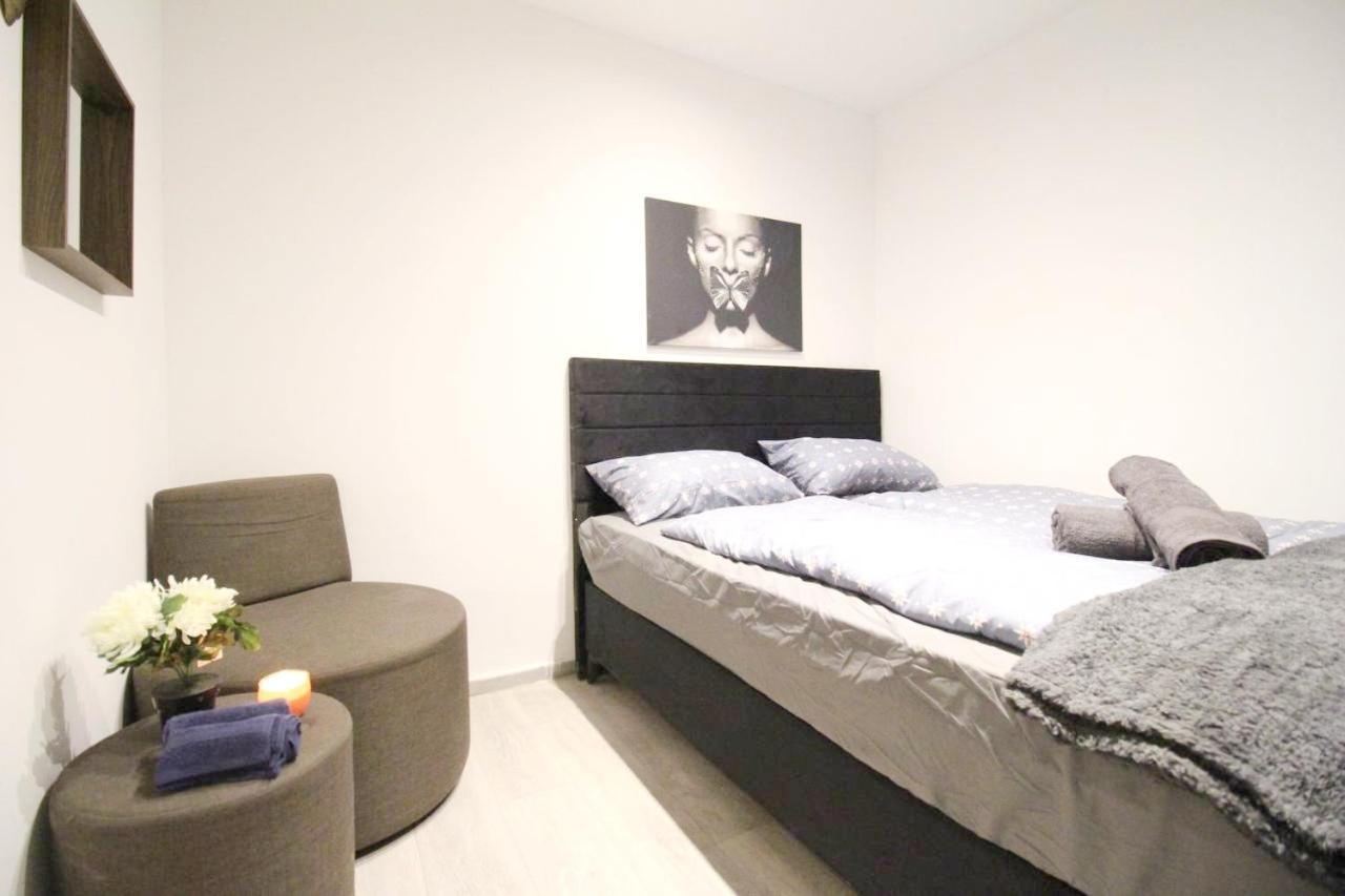 Comfortable Rooms In Akh Area Wenen Buitenkant foto