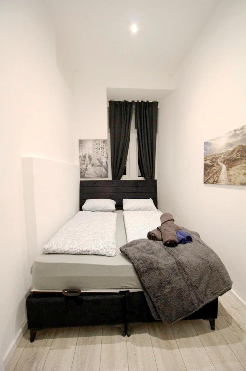 Comfortable Rooms In Akh Area Wenen Buitenkant foto