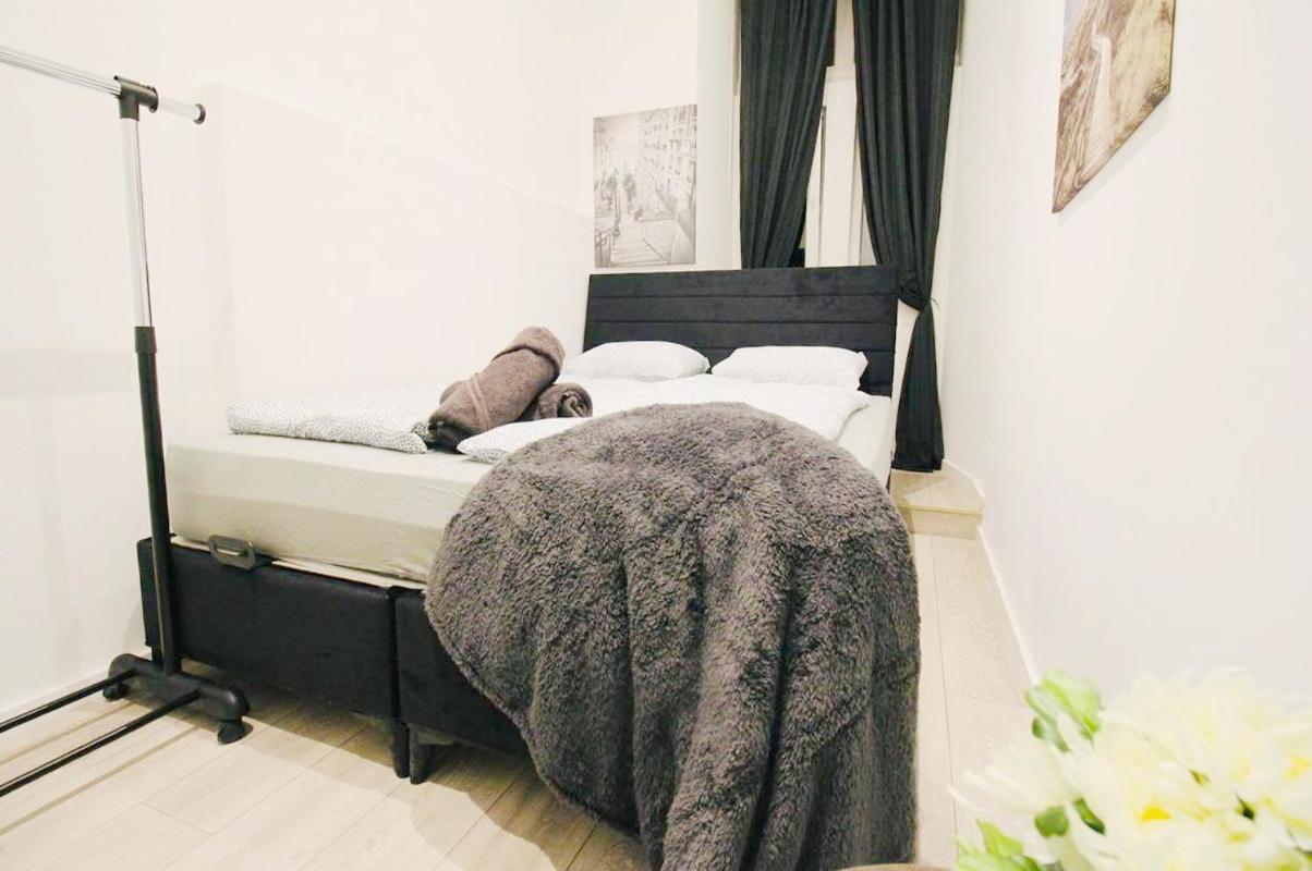 Comfortable Rooms In Akh Area Wenen Buitenkant foto